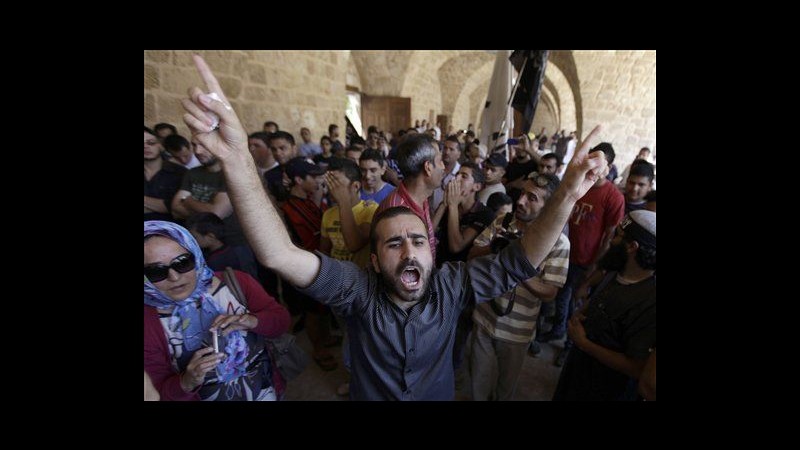 Siria, proteste antigovernative in tutto il Paese: 13 morti