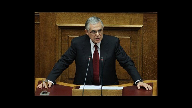 Grecia, Papademos: Deficit al 9% del Pil nel 2011, euro unica scelta