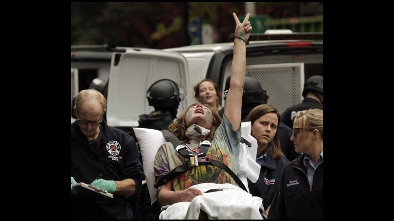 Occupy Wall Street, polizia sgombra parco Oakland dopo ultimatum