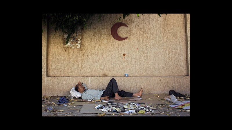Libia, Camera Usa vieta aiuti militari ai ribelli