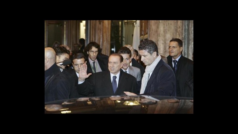 Governo, Berlusconi a Lega: Appoggiate esecutivo Monti