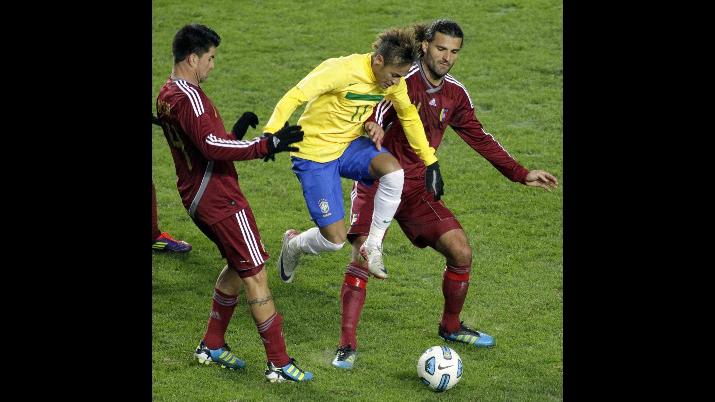 Calcio, il Barcellona prova a ‘soffiare’ Neymar al Real Madrid