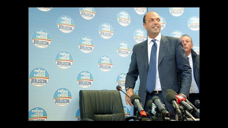 Crisi, Alfano: Berlusconi ancora politicamente in campo