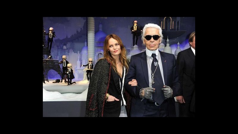 Vanessa Paradis illumina Parigi con Karl Lagerfeld