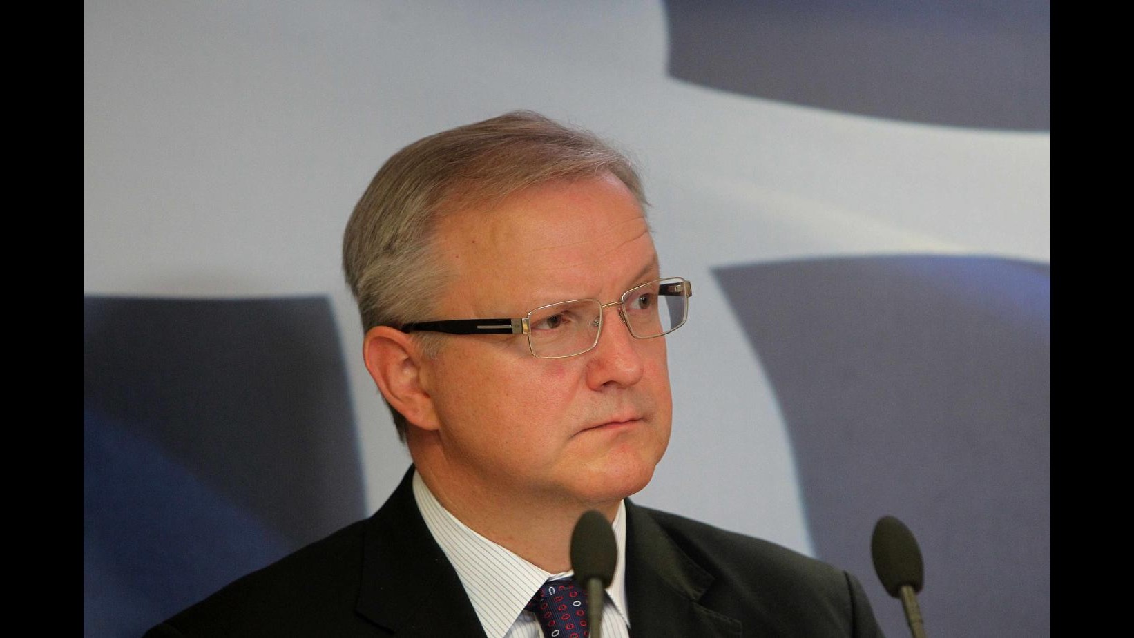 Ue taglia stima Pil 2012 eurozona a +0,5%. Rehn: Rischio recessione