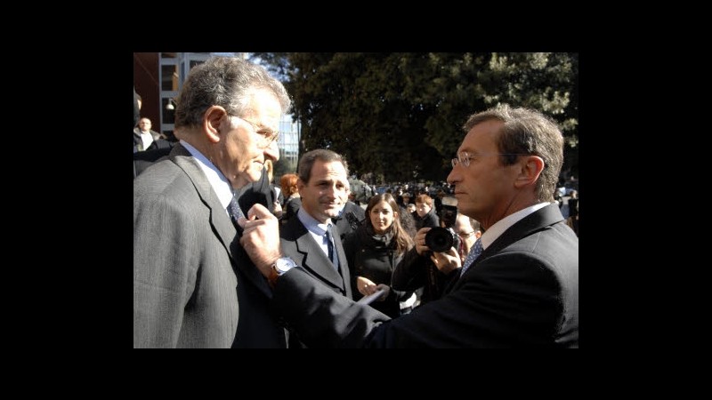 Fini: Premier lasci, tocca a Maroni. Cicchitto: Solo tatticismo