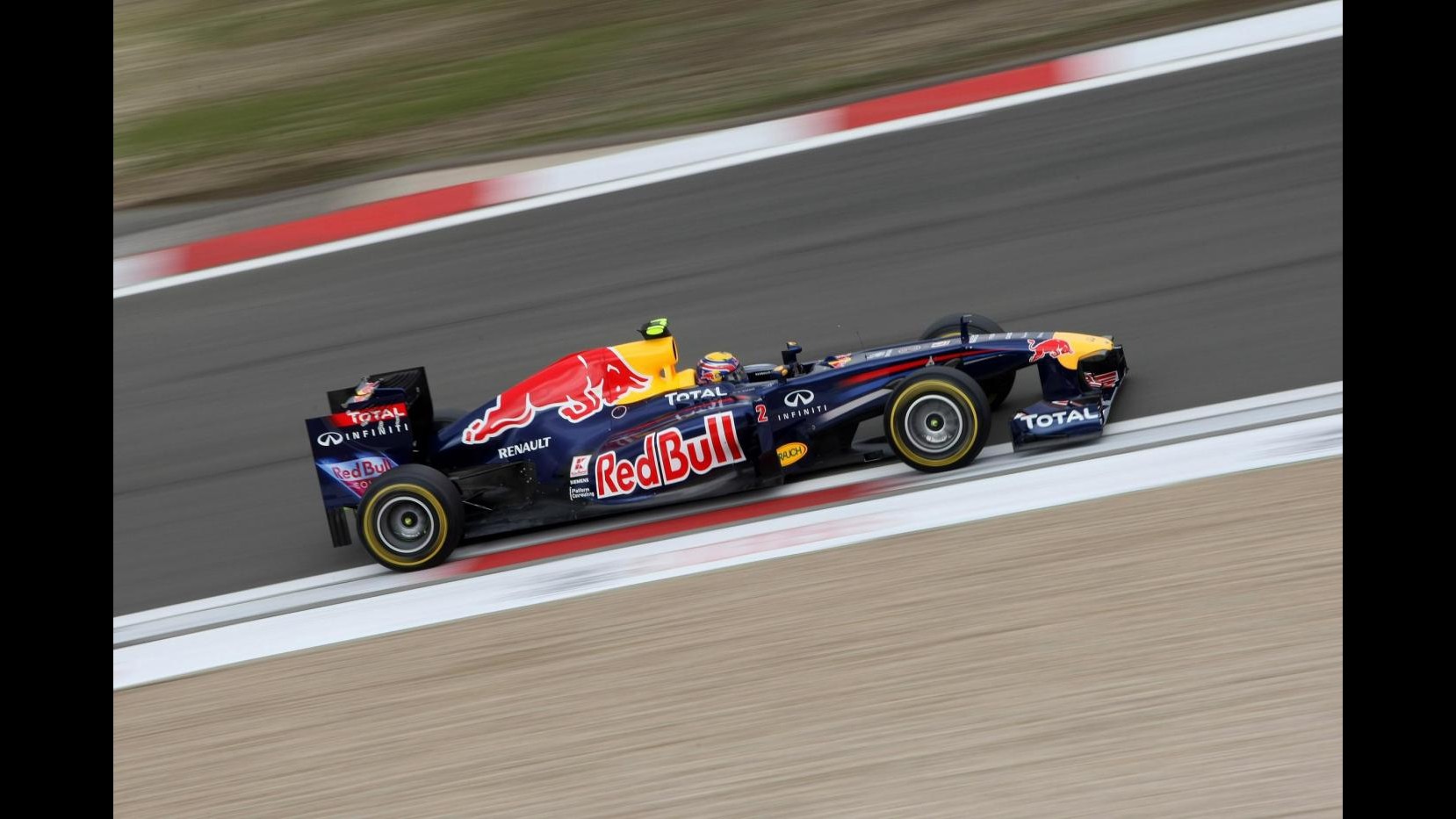 F1, Germania: pole a Webber, Alonso 4°