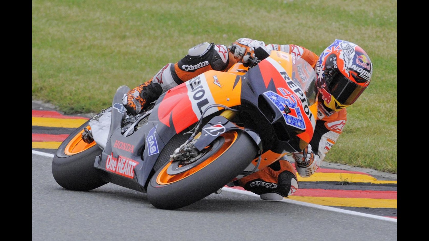 MotoGp, Gp Usa: Stoner e Lorenzo dominano le libere, male Rossi