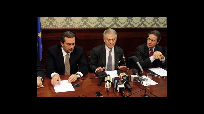 Rifiuti, Clini: A Napoli non c’è nessuno stato di emergenza