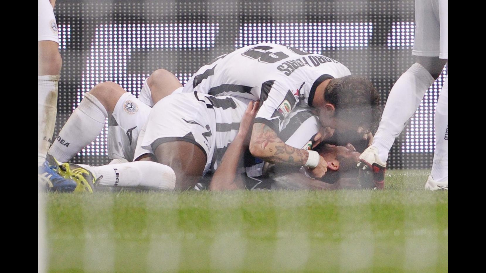 Udinese batte Inter 1-0 ed è prima. Napoli ok sul Lecce 4-2