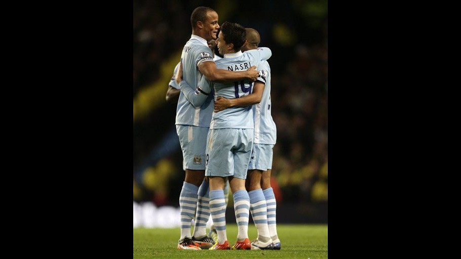 Riscatto Chelsea, cinquina City al Norwich. Vince lo United