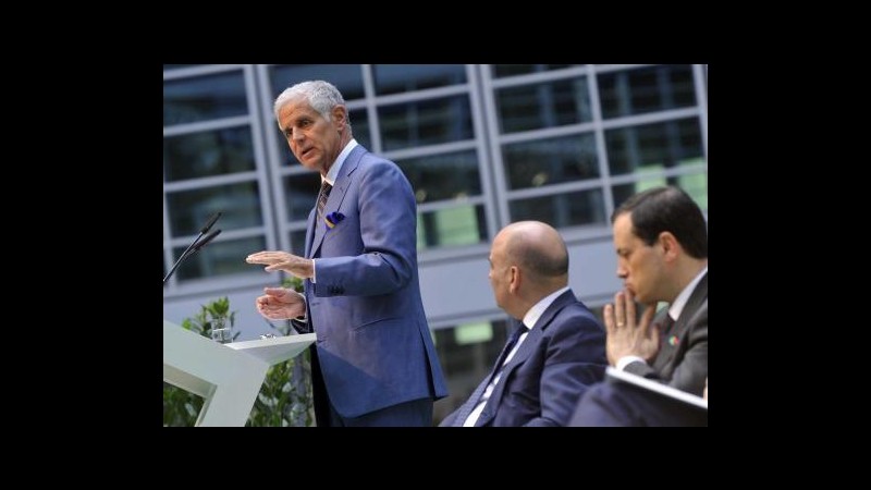 Federalismo, Formigoni: Andare verso 12 Regioni grandi e forti