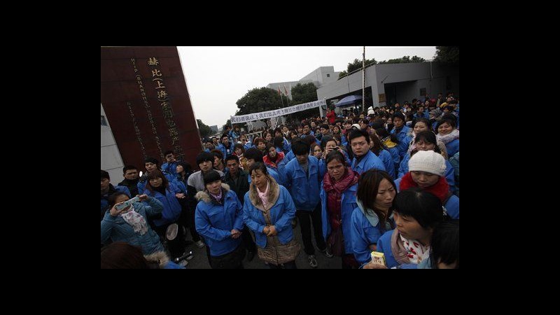 Cina, terzo giorno di proteste sindacali a Shanghai