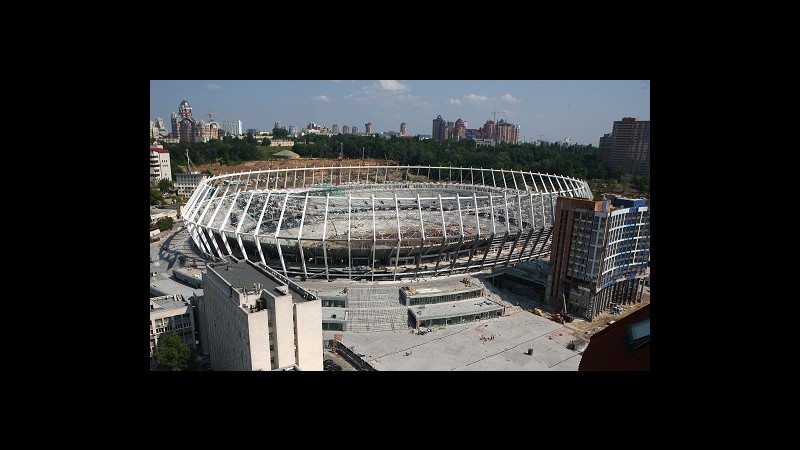 Euro 2012, è corsa contro il tempo