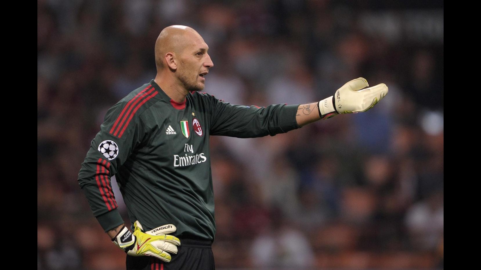 Milan, distorsione a spalla per Abbiati: stop 10-15 giorni