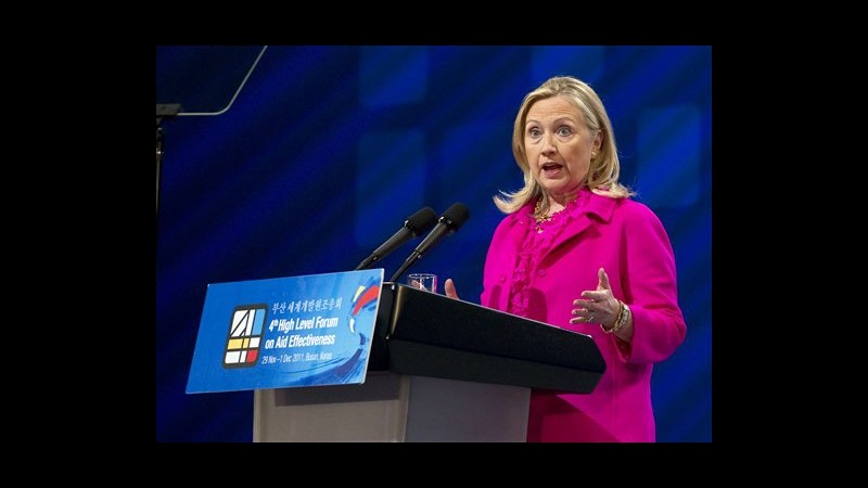 Clinton: Attacco ad ambasciata britannica in Iran è un affronto
