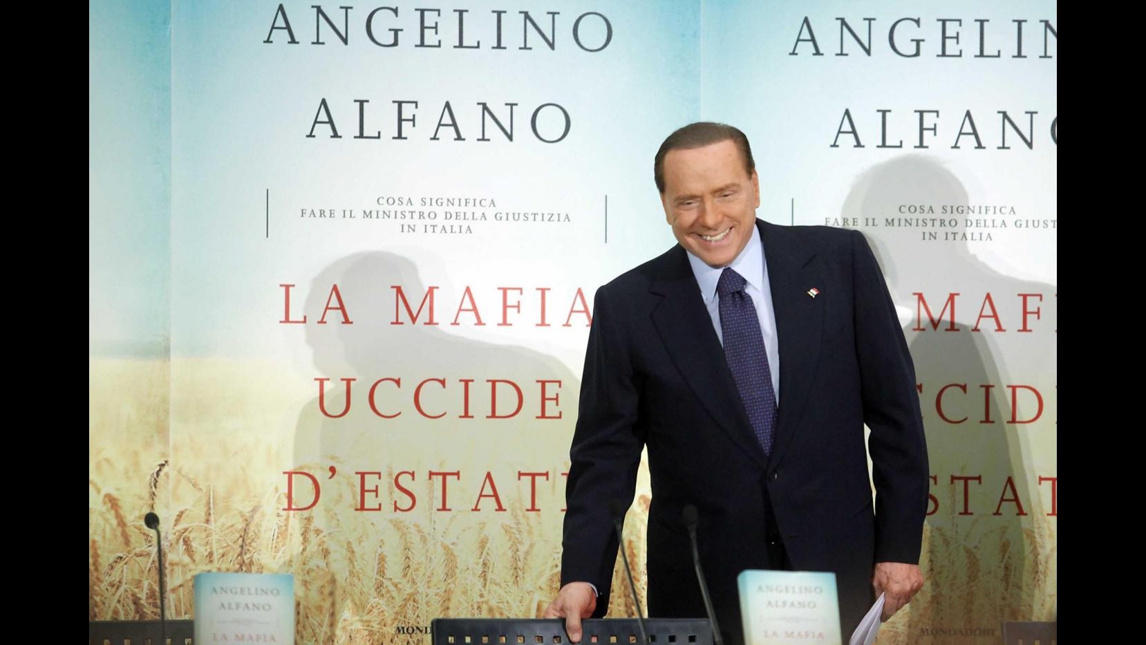 Berlusconi: Riprenderò la presidenza del Milan