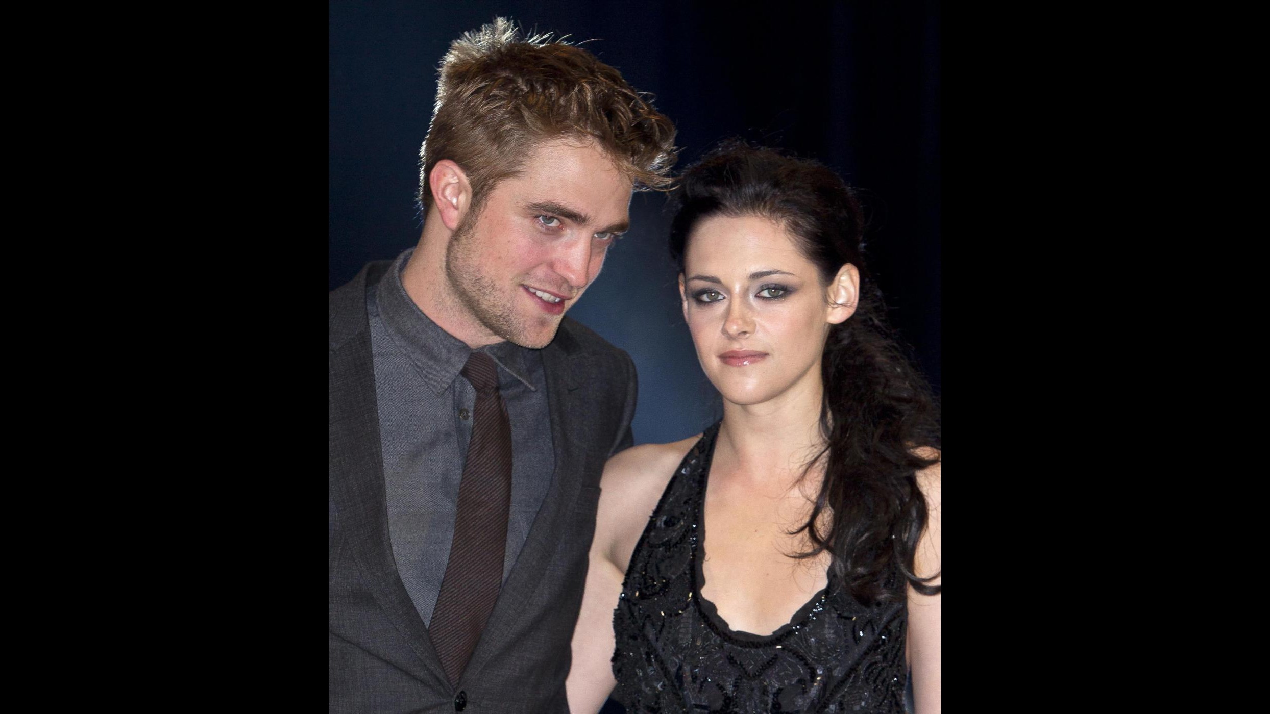 Robert Pattinson: Fingere l’orgasmo è stato imbarazzante