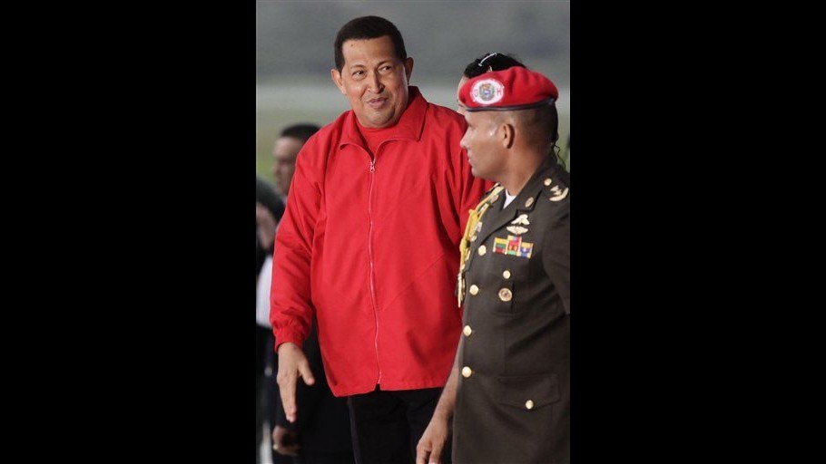 Chavez è arrivato a Cuba, si curerà con chemioterapia