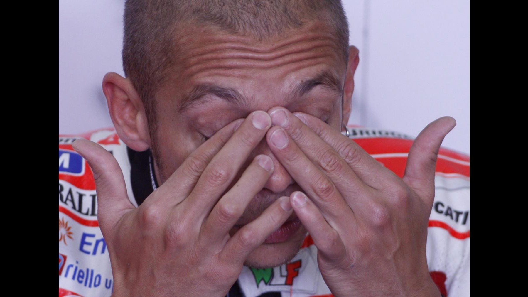 MotoGp Germania, Stoner in pole. Disastro Rossi: Abbiamo problemi