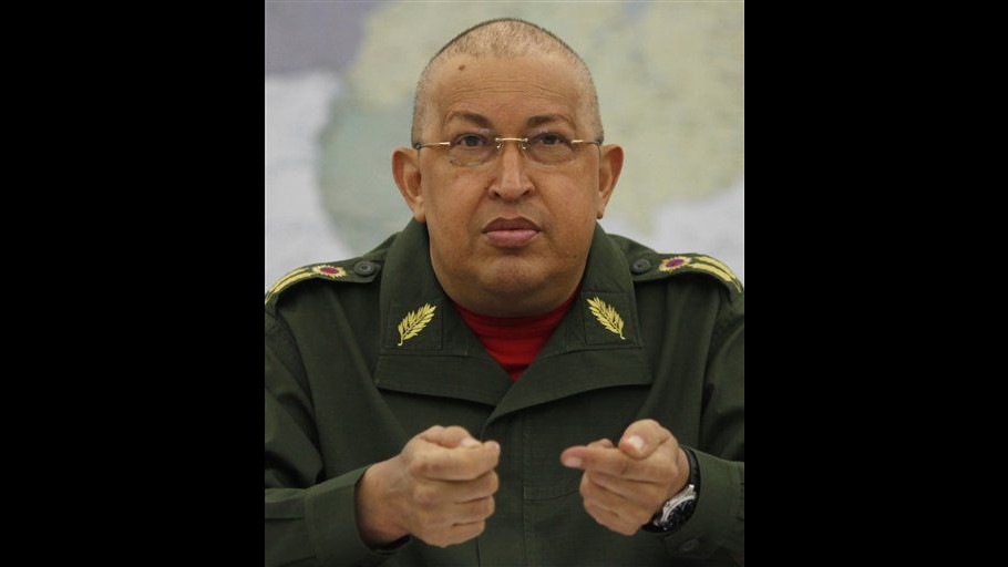 Venezuela, Chavez parte per Cuba per nuovo ciclo chemioterapia