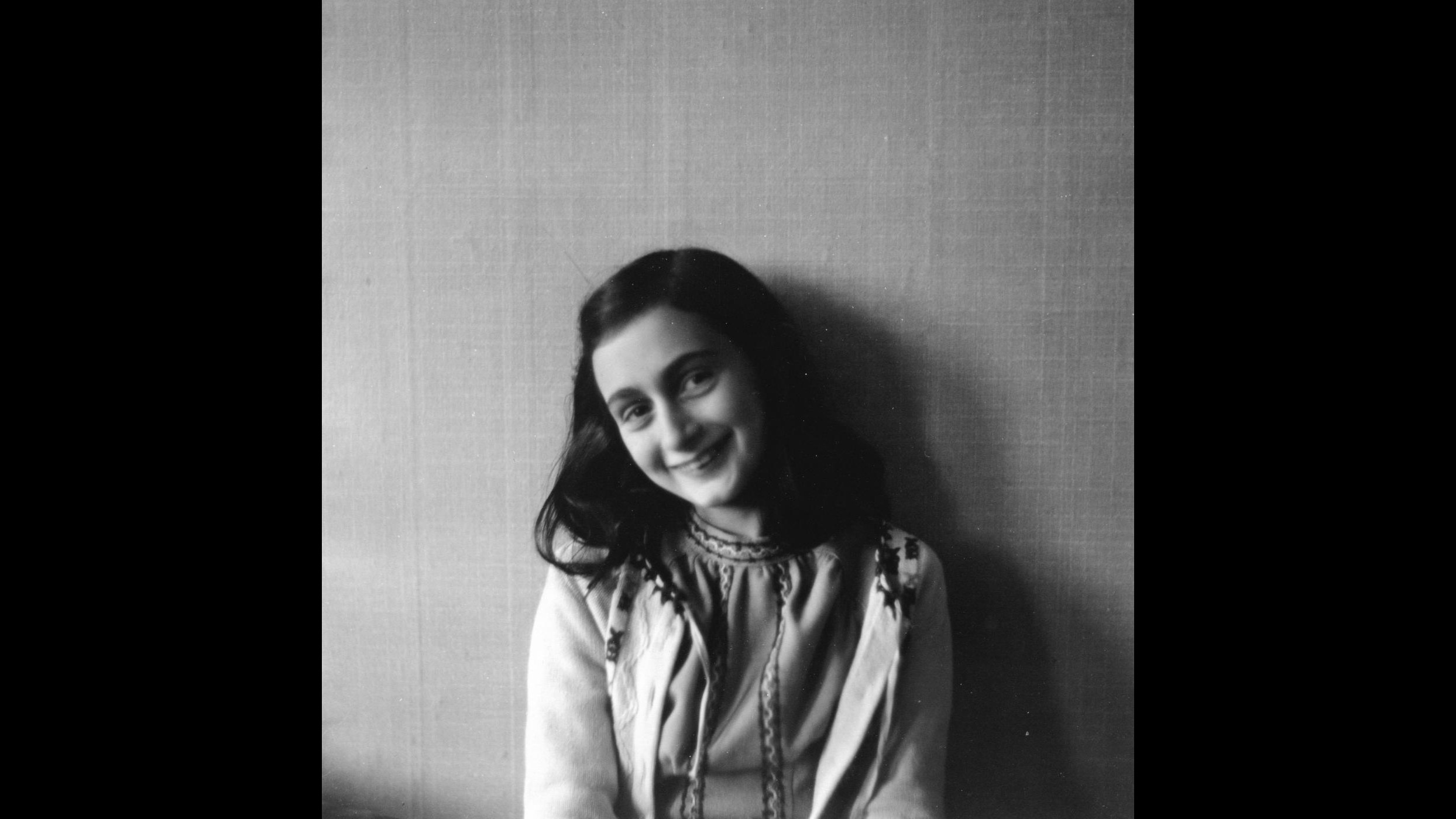 Apre per un giorno casa di Anna Frank prima di fuga in nascondiglio