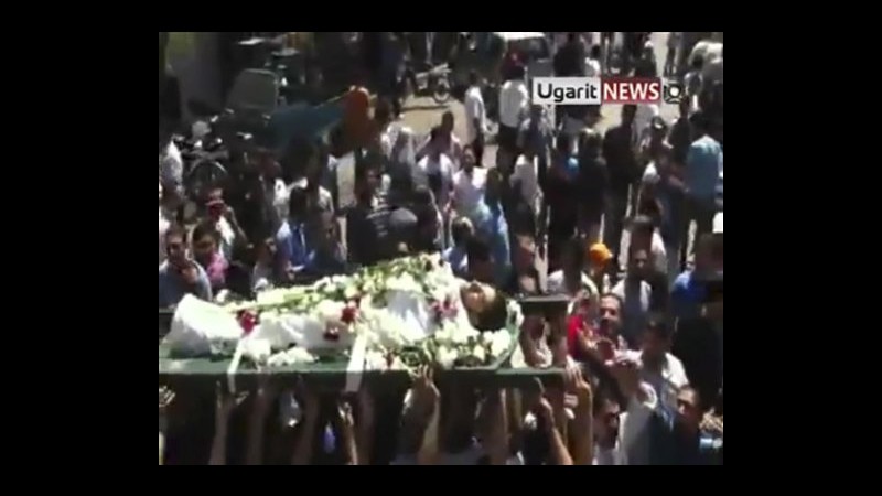 Almeno 13 morti nelle proteste in Siria, città di Hama allo stremo