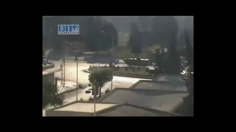 Siria, esercito bombarda Hama e impedisce rifornimenti cibo