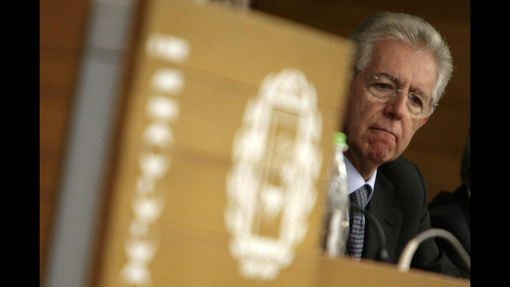 Mario Monti si autosospende da presidenza Bocconi