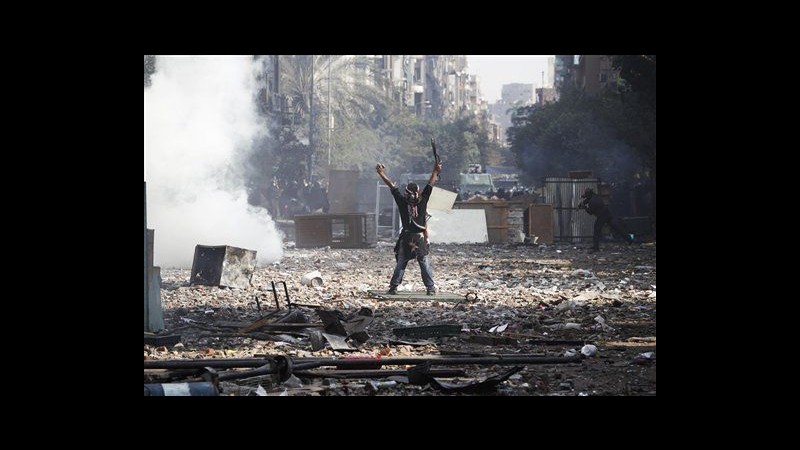 Egitto, tregua a piazza Tahrir. Militari si scusano per le vittime