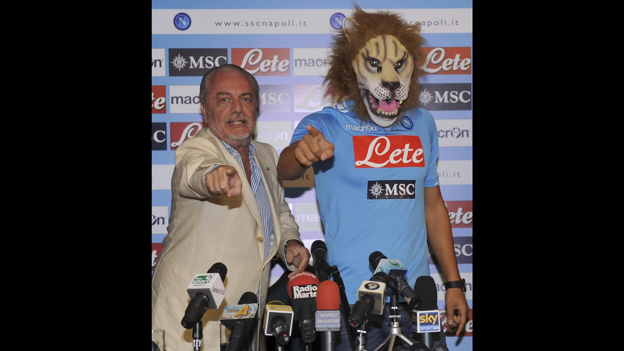 De Laurentiis: Contro il City tifosi del Napoli straordinari