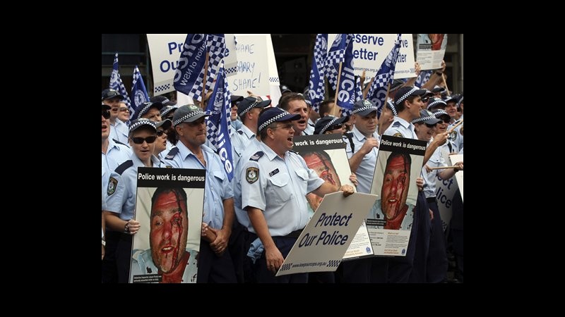 Australia,3mila poliziotti marciano contro modifica piano risarcimenti
