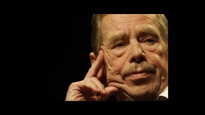 Addio Havel, eroe rivoluzione di velluto