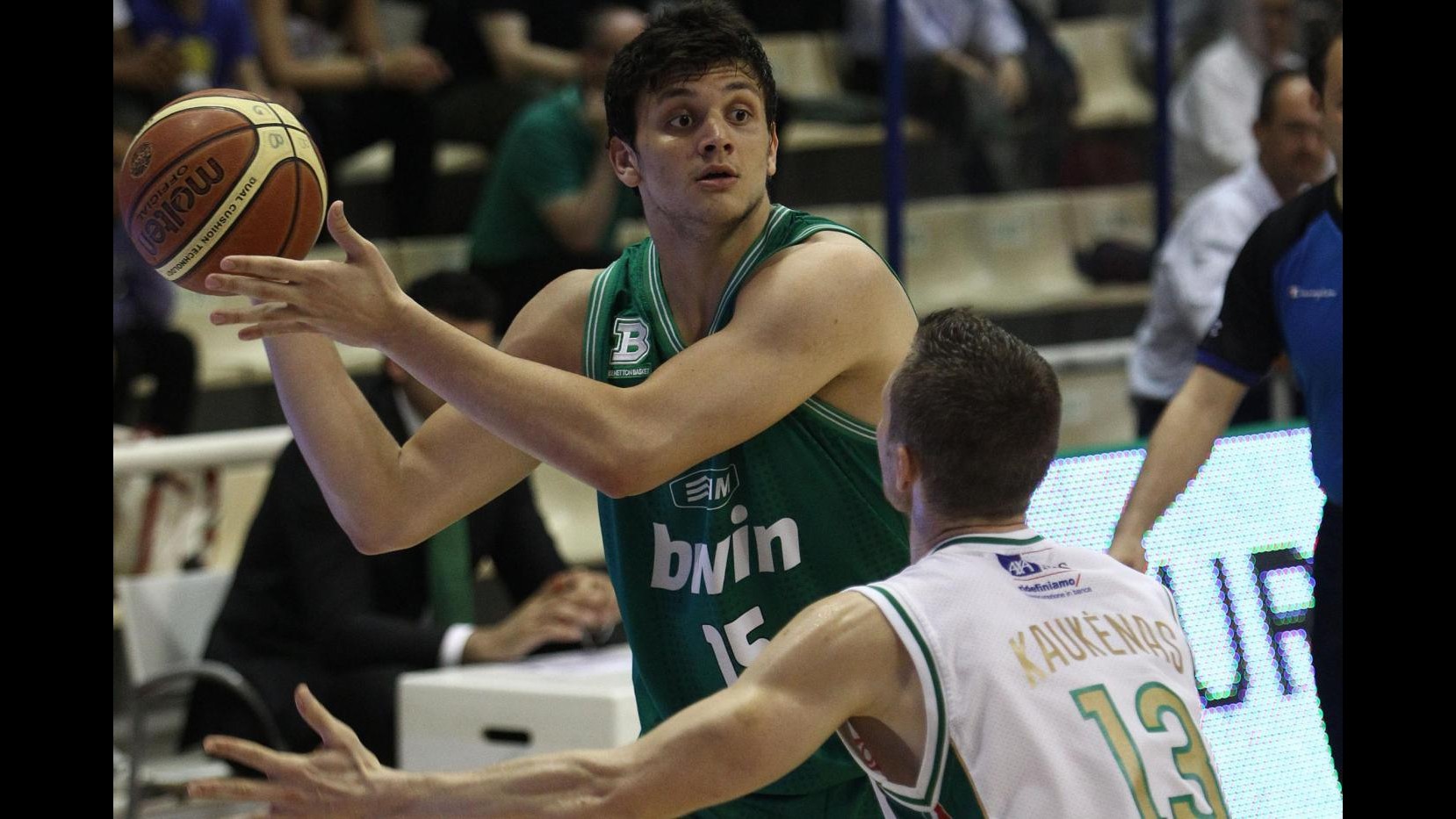 Basket, Alessandro Gentile a Milano fino al 2015