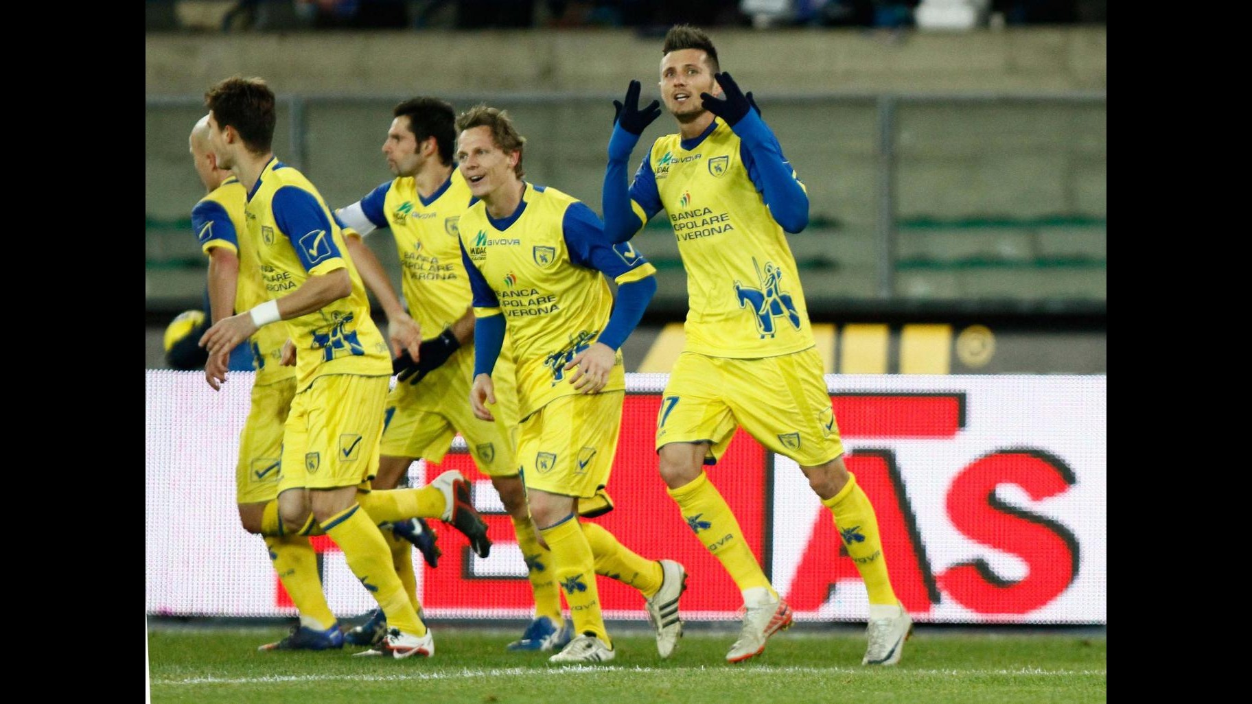 Chievo batte 2-0 il Cagliari, decidono Thereau e Sardo