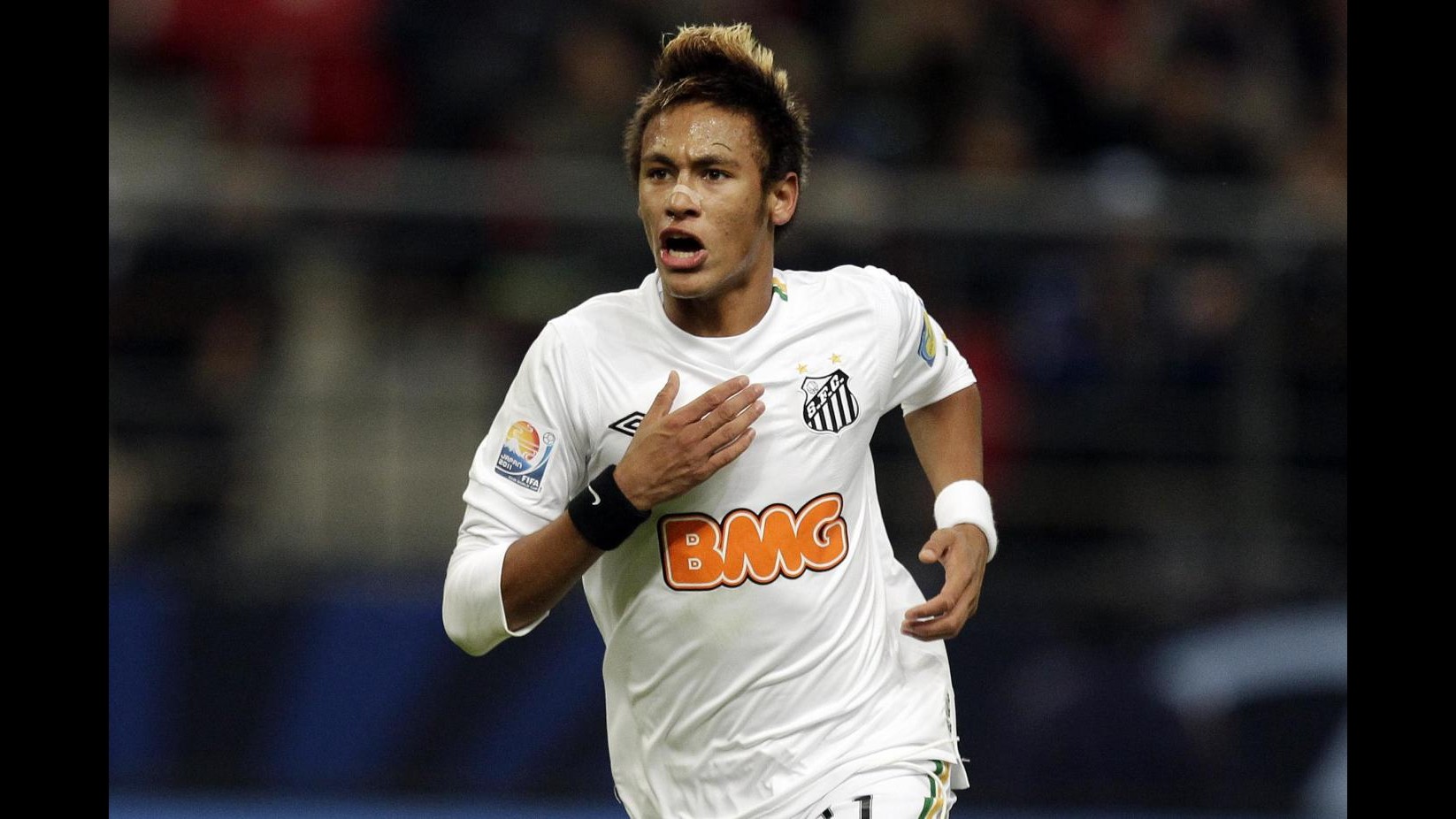 Neymar: Santos-Barça? Non sarà sfida tra me e Messi, lui è numero 1