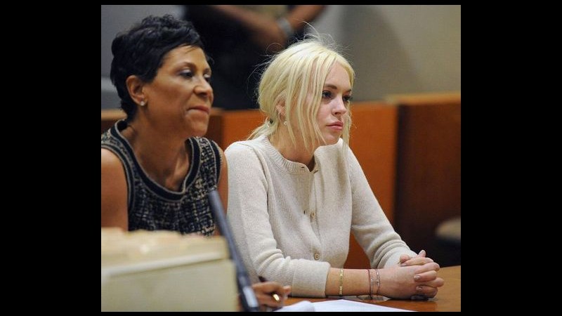 Lindsay Lohan in tribunale, il giudice approva la buona condotta