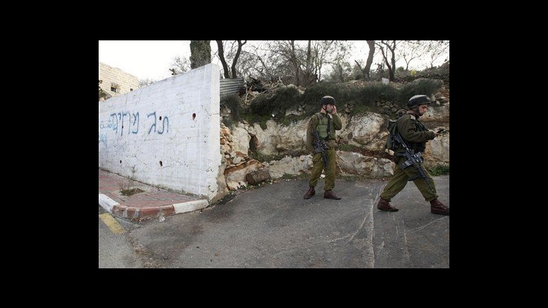 Cisgiordania, moschea palestinese incendiata e imbrattata