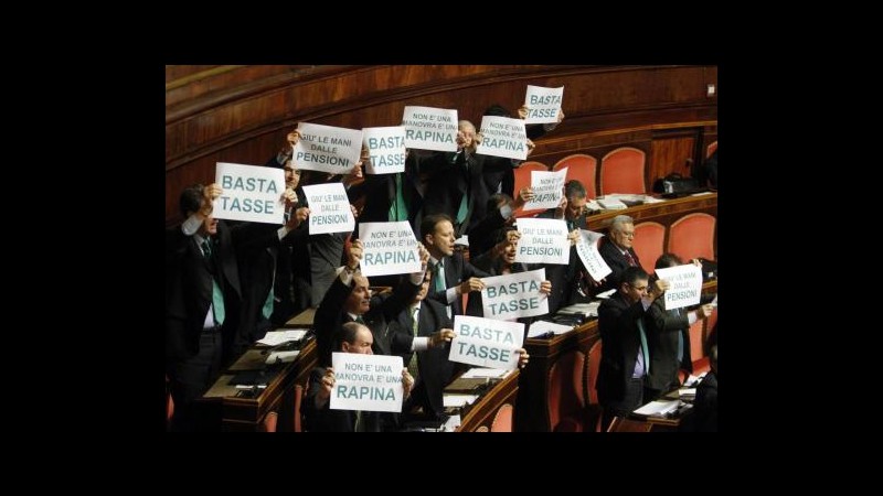 Bagarre in Senato, Lega contro Monti