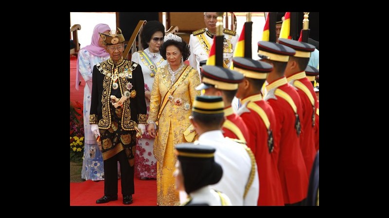 La Malesia ha il suo nuovo re: è l’84enne Sultan Abdul Halim