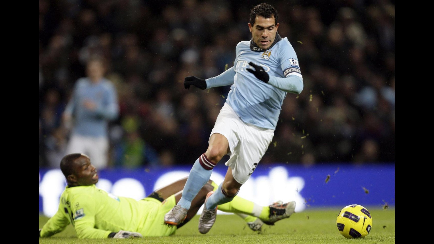 Tevez, City accetta offerta Psg da 24,5 milioni di euro