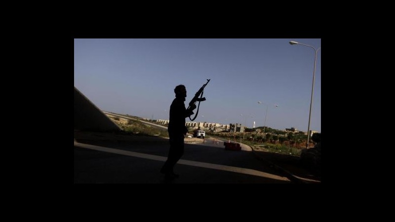 Libia, agguato a Tripoli contro capo dell’esercito Haftar