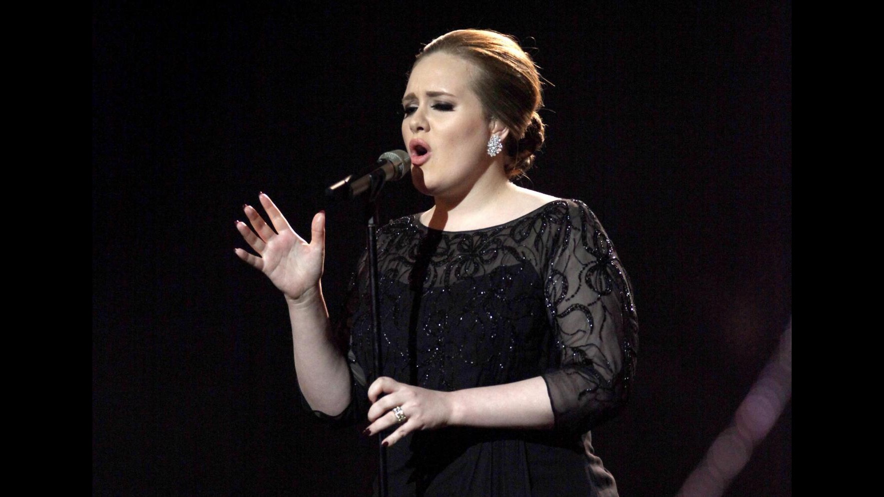 E’ Adele l’artista dell’anno per la rivista ‘Billboard’