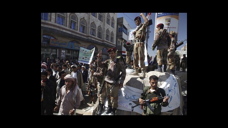 Yemen, morti 2 detenuti per rivolta in prigione nella capitale