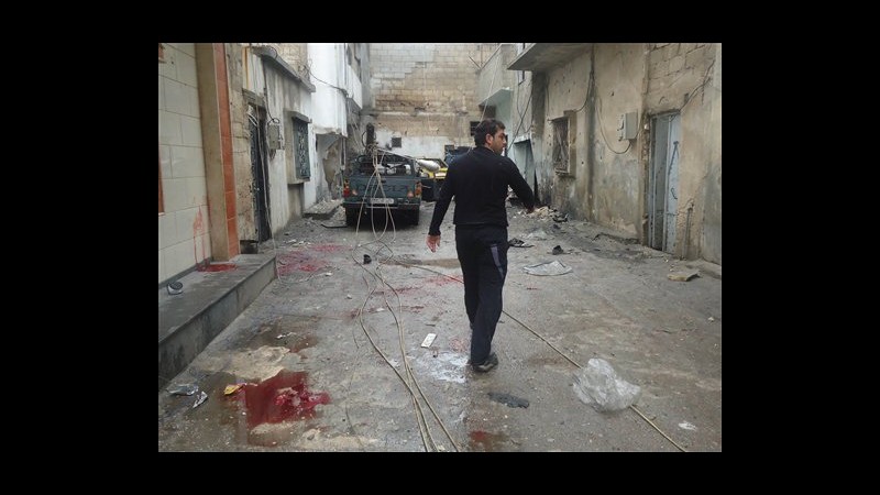 Siria,opposizione:Obiettivo osservatori è garantire fine spari e morti