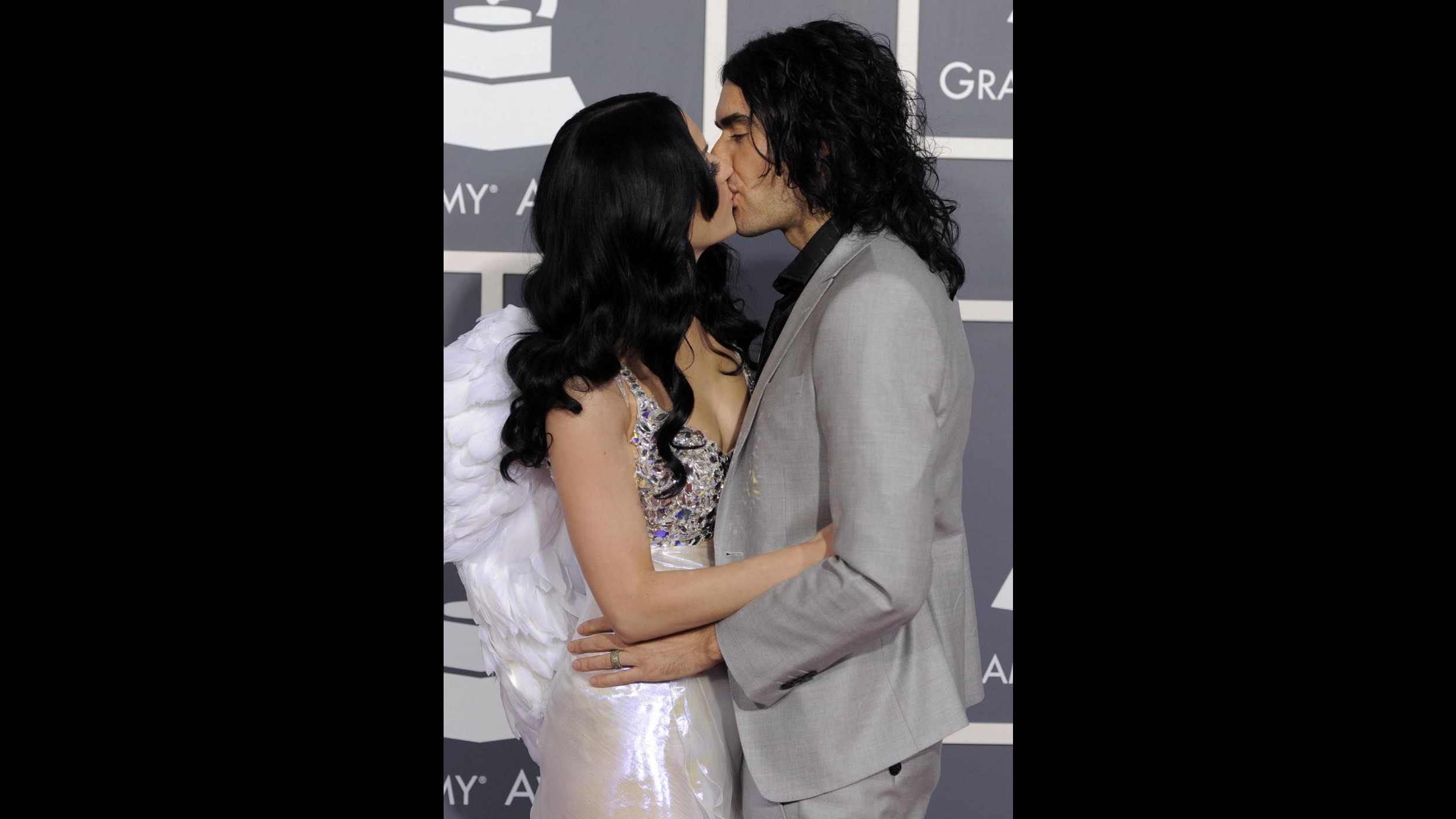 Natale a distanza per Katy Perry e Russell Brand, crisi nell’aria?