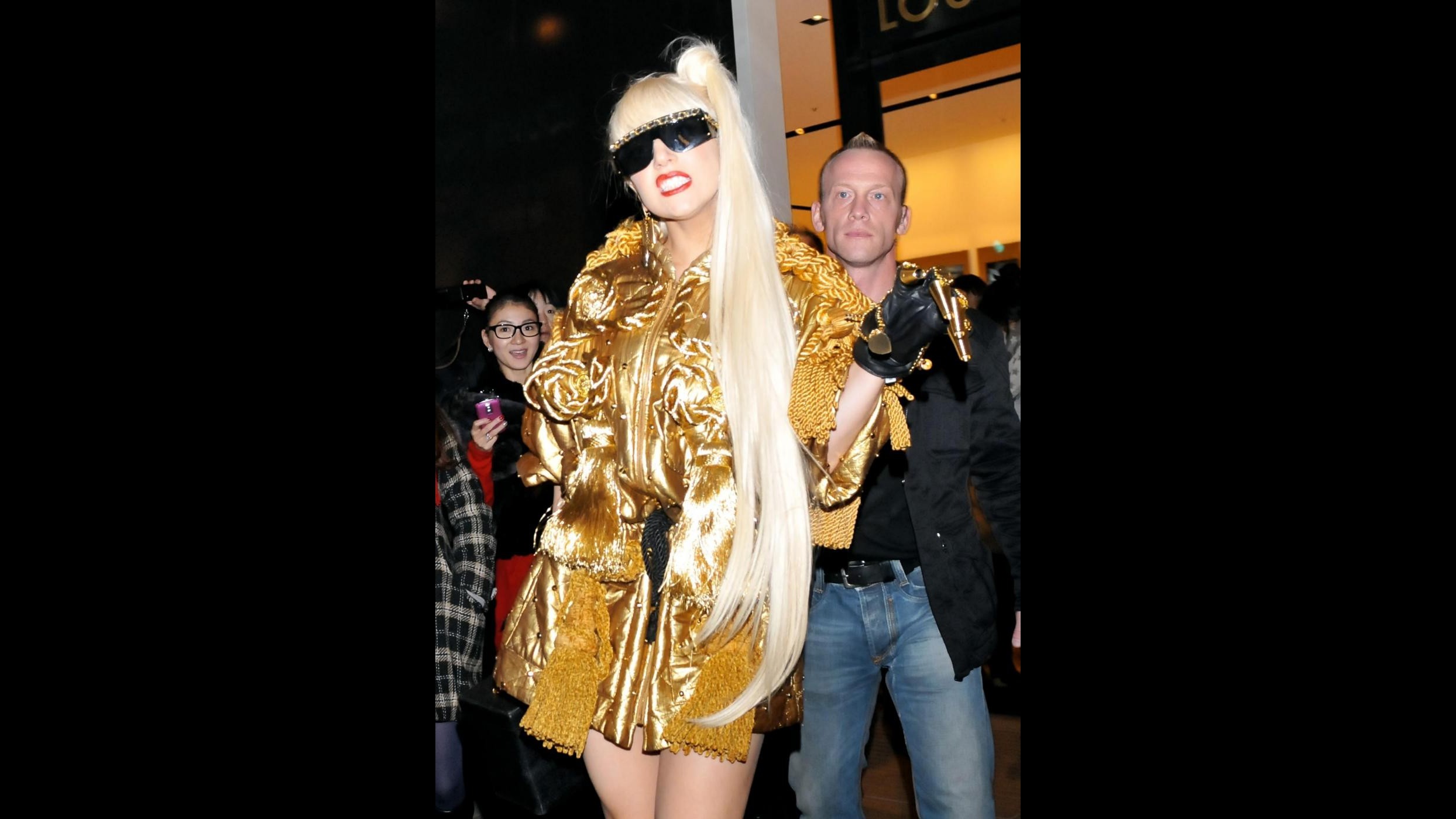 Lady Gaga e Justin Bieber sono le star più caritatevoli del 2011