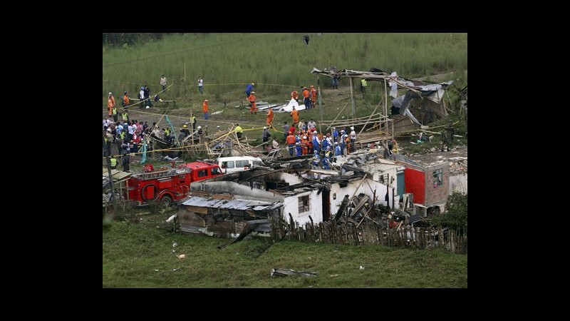 Esplode oleodotto carburante in Colombia: 11 morti, 88 feriti
