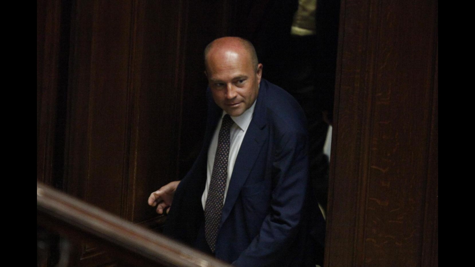 P4, Papa torna in libertà