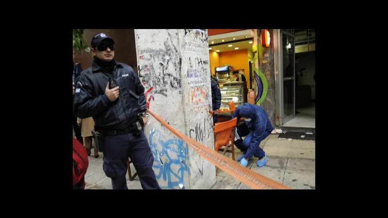 Grecia, gruppo anarchico rivendica attacchi a esponenti del governo